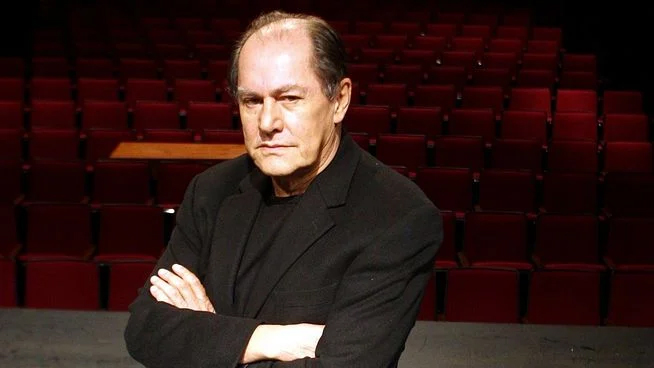 Ocho d�cadas y algo m�s de Jorge Al� Triana, el director de 'Bolivar soy yo'